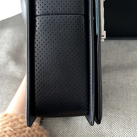 Chanel le boy dark navy with shiny silver hardware, medium size,smooth calfskin - Picture 6 of 16